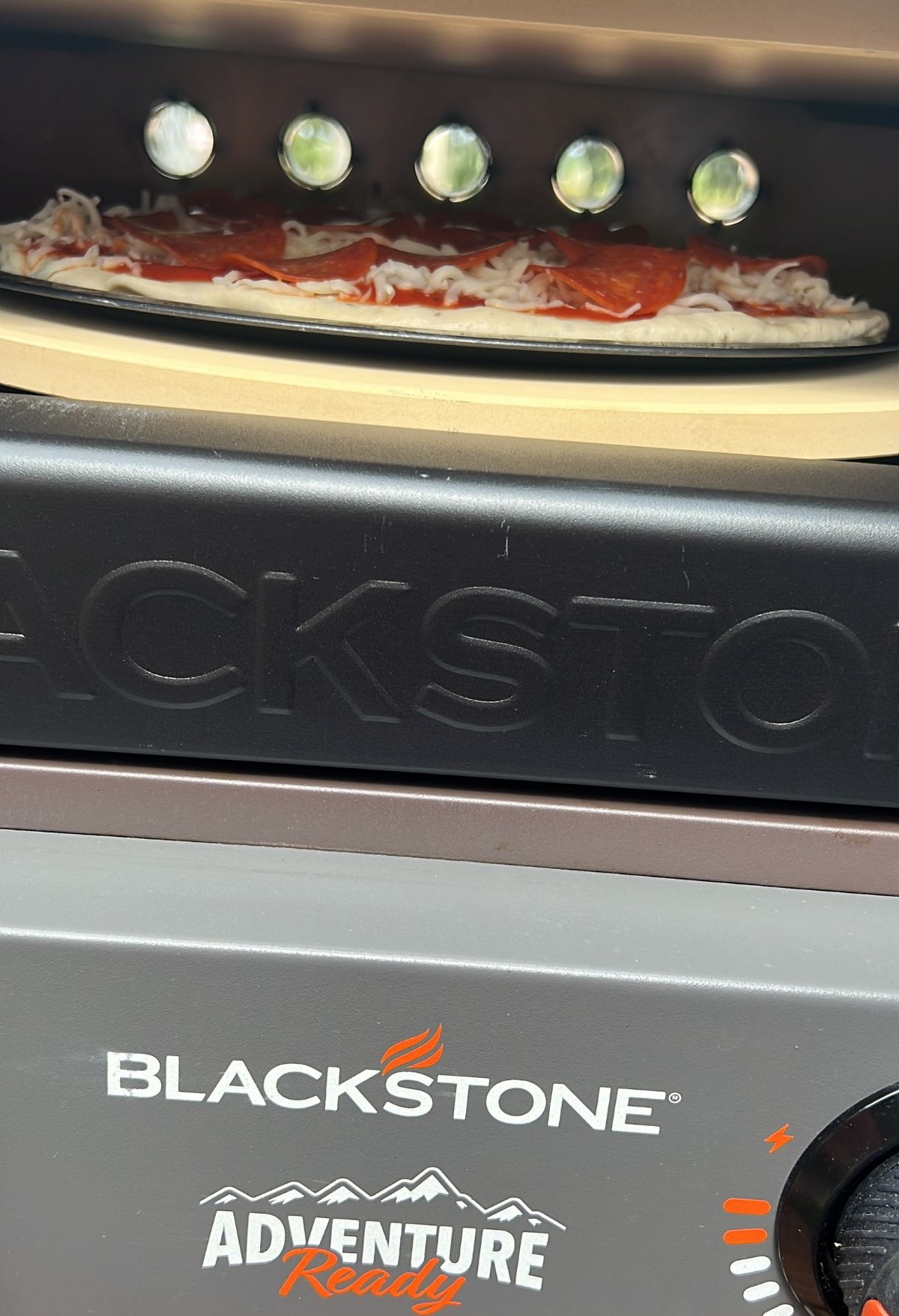 Blackstone adventure pizza oven.